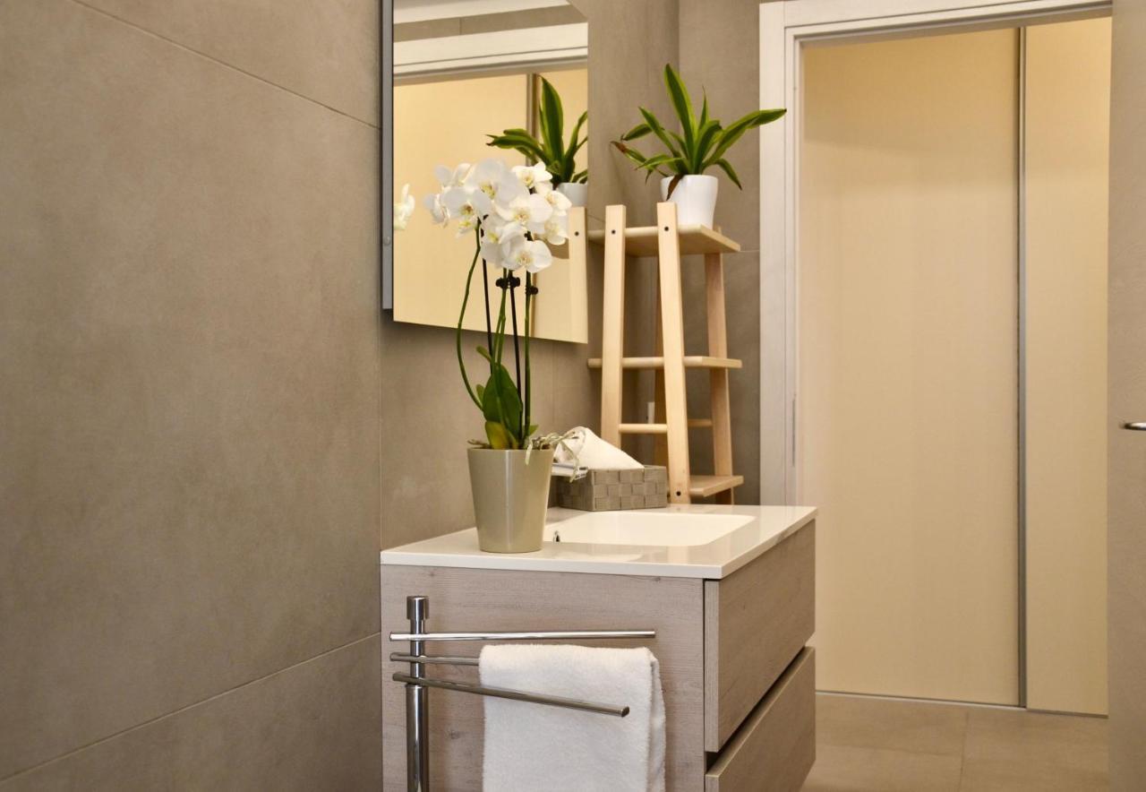 Flats4Rent Nikos Apartment Verona Ngoại thất bức ảnh